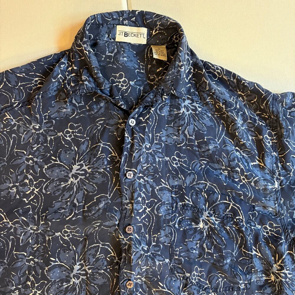 JT Beckett 100% Silk Blue Hawaiian Floral Button Up Shirt M - Picture 3 of 4